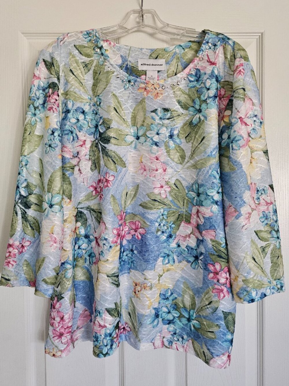 Alfred Dunner floral top with 3/4 length sleeve and neckline embellishments